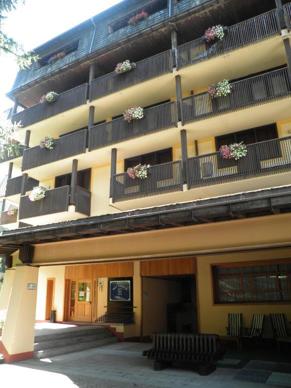 R.T.A. Hotel Des Alpes 2 Madonna Exterior foto